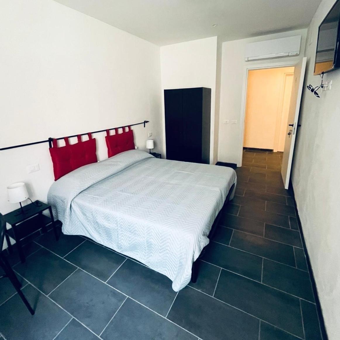 Esterina Rooms La Spezia Bagian luar foto